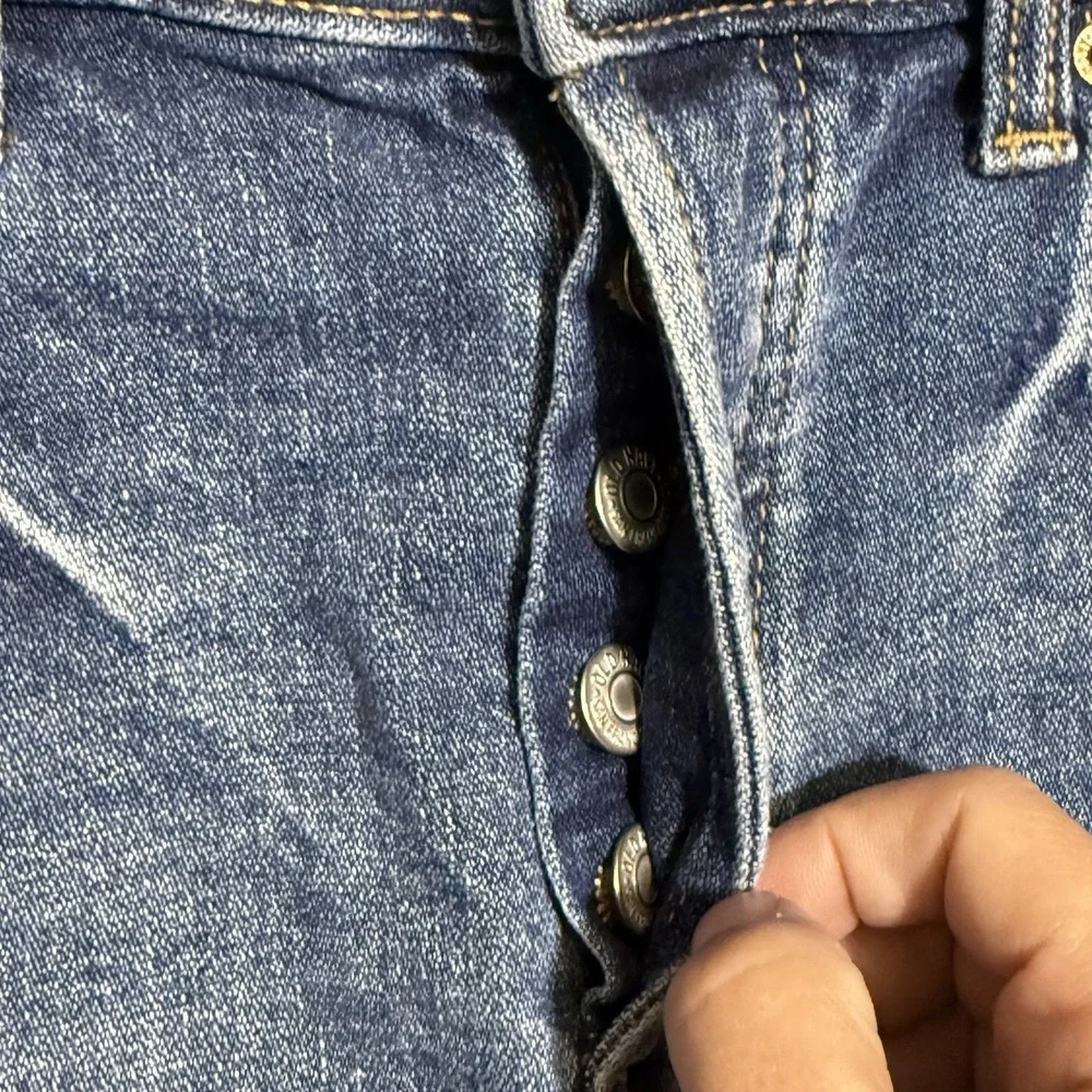 Old Navy Sky Hi A Line Jean Shorts Sz 6 Raw Hem Button Fly 2 Pair Lot Denim Blue - Picture 4 of 15